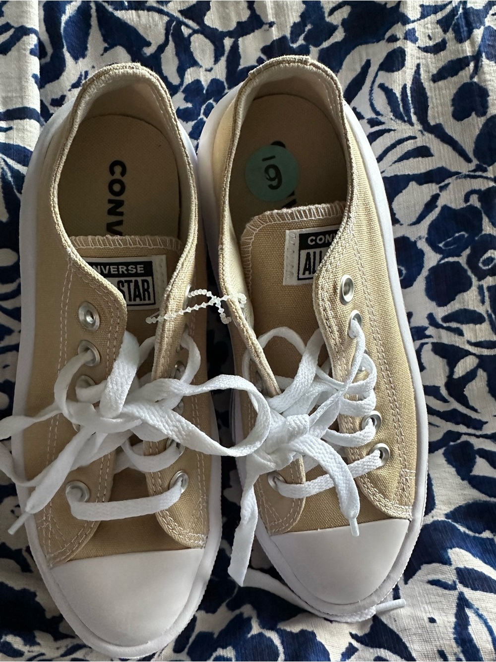 🤎 Converse All Star Women’s 6.5 Beige Platform Sneakers NWOT